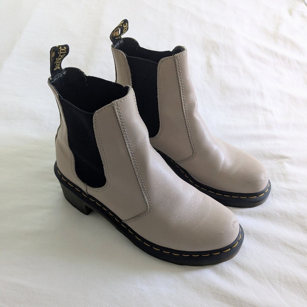 Dr. Martens Women's Tan Cream Chelsea Boots